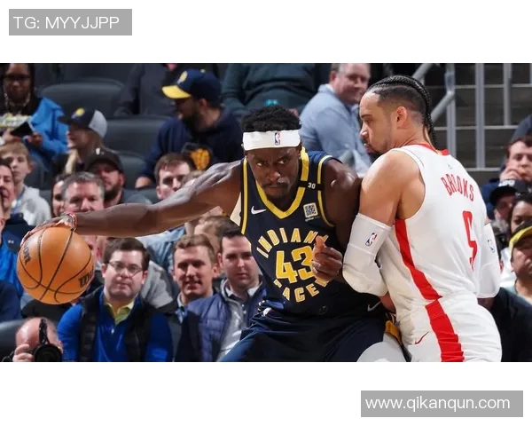 哈里伯顿精准传球助西亚卡姆轻松上篮得分展现默契配合 哈里伯顿精准传球助西亚卡姆轻松上篮得分展现默契配合