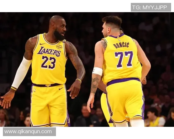 湖人官宣明日对阵森林狼伤病报告:詹姆斯和东契奇等5人缺席 湖人官宣明日对阵森林狼伤病报告:詹姆斯和东契奇等5人缺席