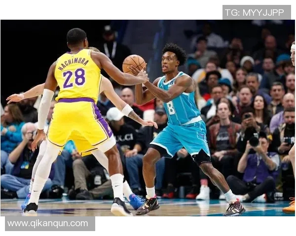 雷迪克：斯玛特现在是每日观察状态 希望能出战与马刺NBA杯比赛